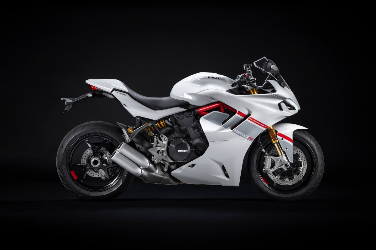 Ducati presenta la Supersport 950 S nella colorazione Stripe Livery